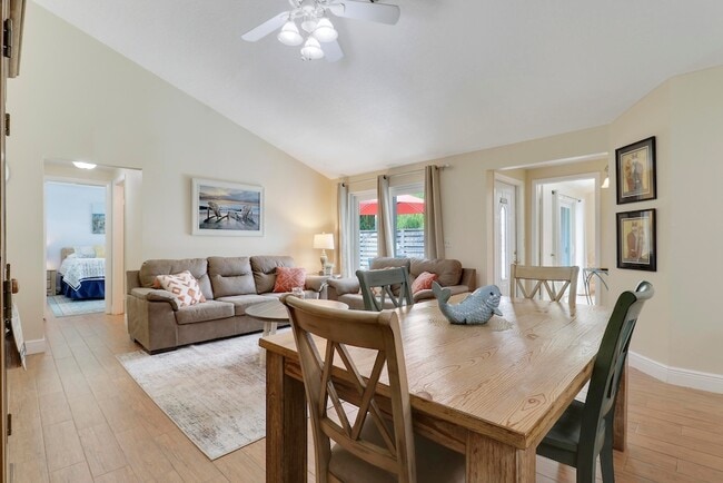 Building Photo - 1801 S US Hwy 1