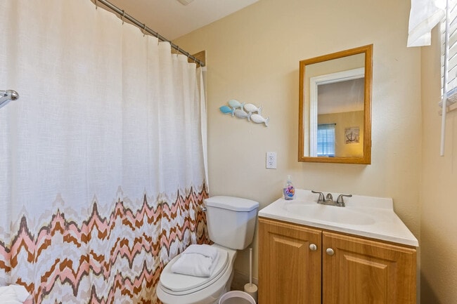 Building Photo - 1160 Altman Dr