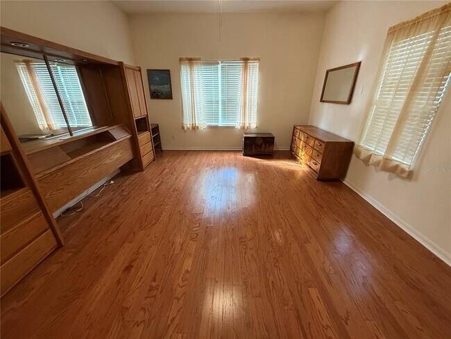Building Photo - 8762 FL-26