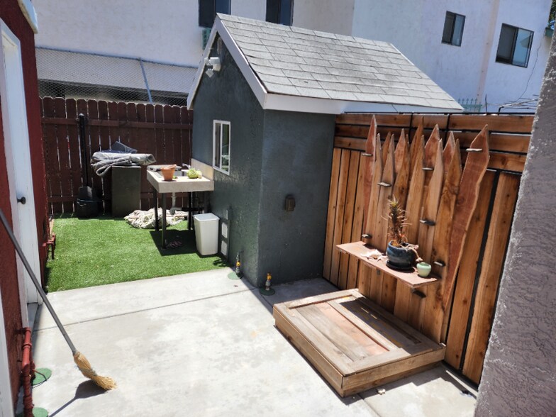 Building Photo - 3549 Highland Ave