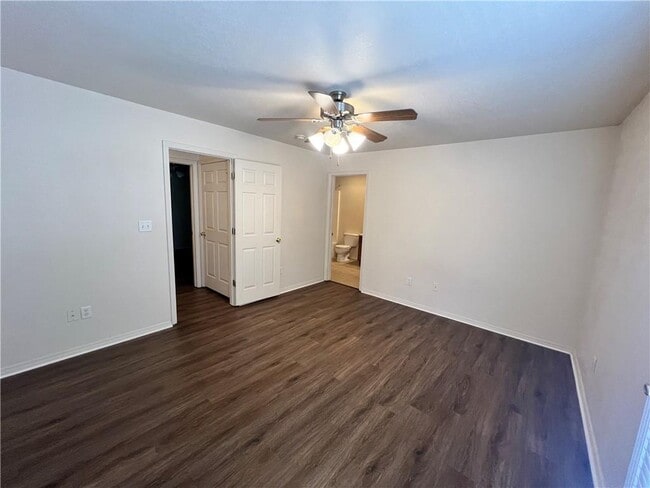 Building Photo - 2299 Skyler Dr