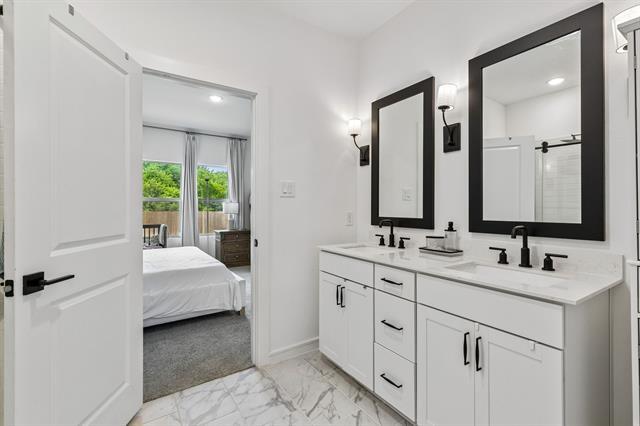 Building Photo - 1242 Champlain Wy