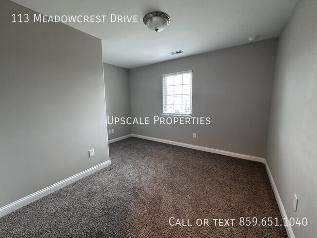 Building Photo - 113 Meadowcrest Dr