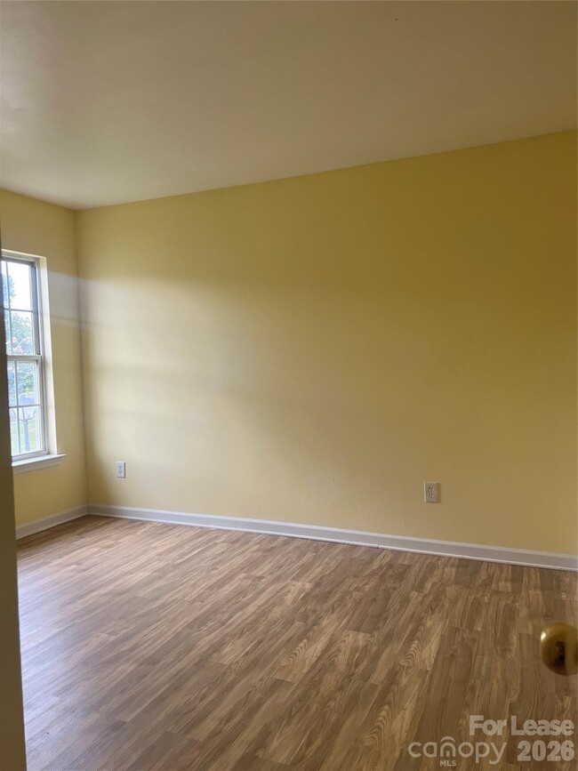 Building Photo - 9247 Cranfield Ln