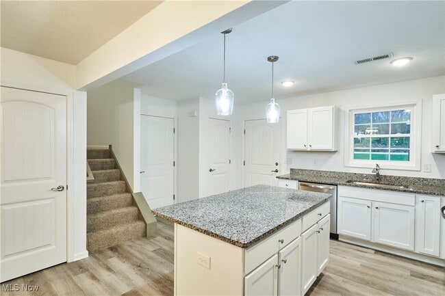 Building Photo - 1713 Blase Nemeth Rd