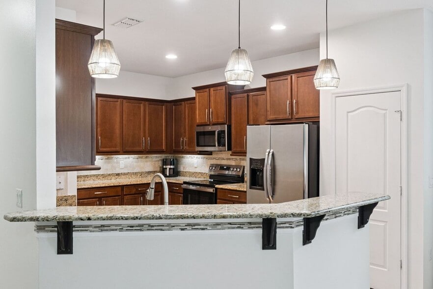 Building Photo - 1356 Scarlet Oak Loop