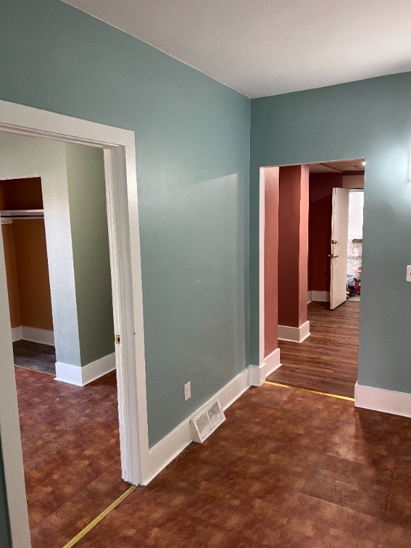 Building Photo - 419 3rd St