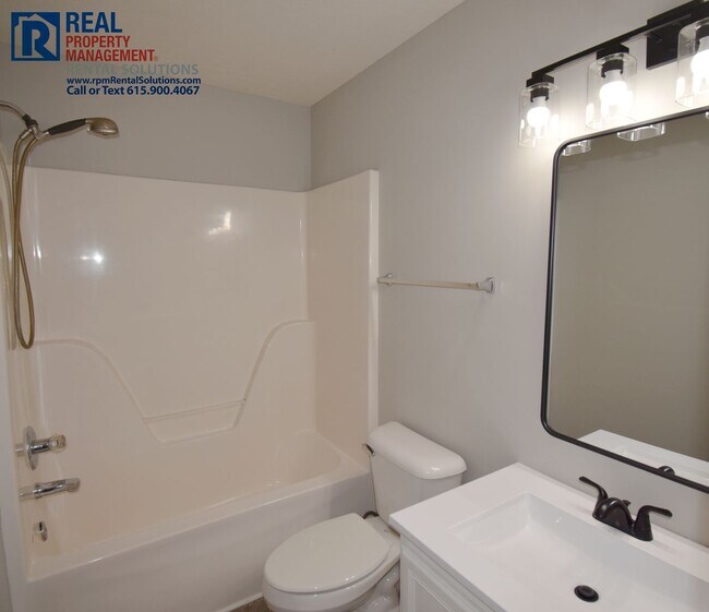 Building Photo - 3BR/2.5BA townhome in south Murfreesboro, close to I-24!