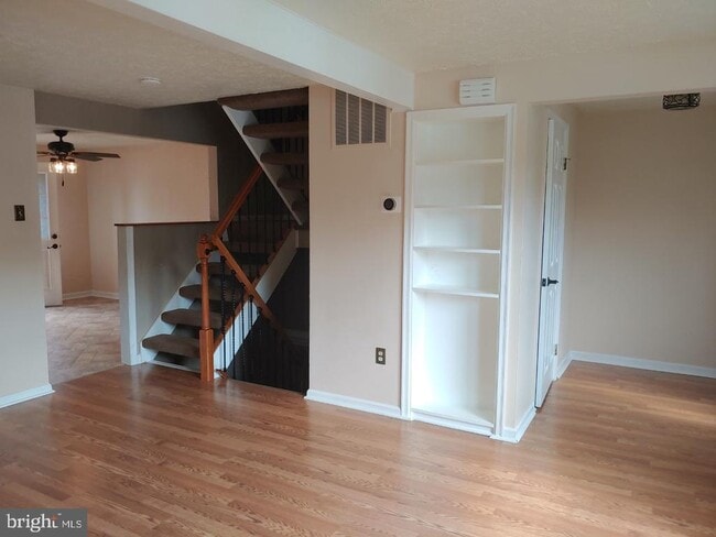 Building Photo - 152 Laurel Woods Ct