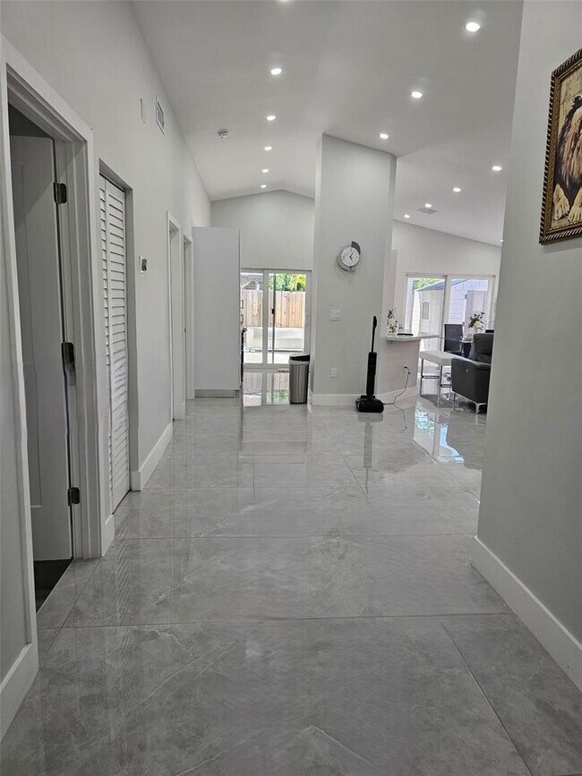 Building Photo - Southwest 177th Avenue, Miami, FL 33196 - 4 BR 2 BA single-family home