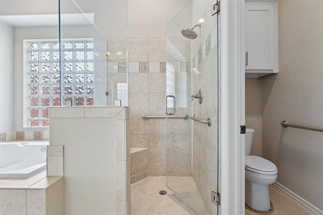 Building Photo - 2015 Crockett Cir