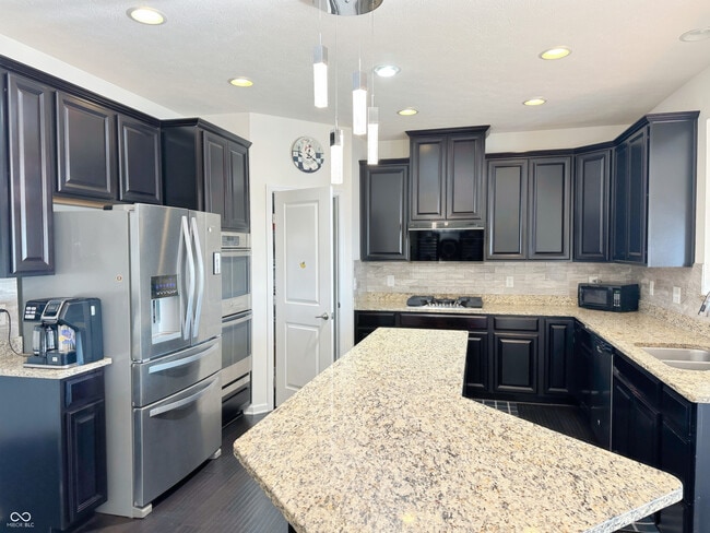 Building Photo - 14451 Integrity Ct