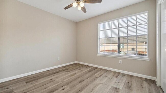Building Photo - 4030 Belle Park Dr