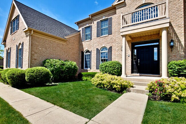 Building Photo - 8 Turnbury Ct