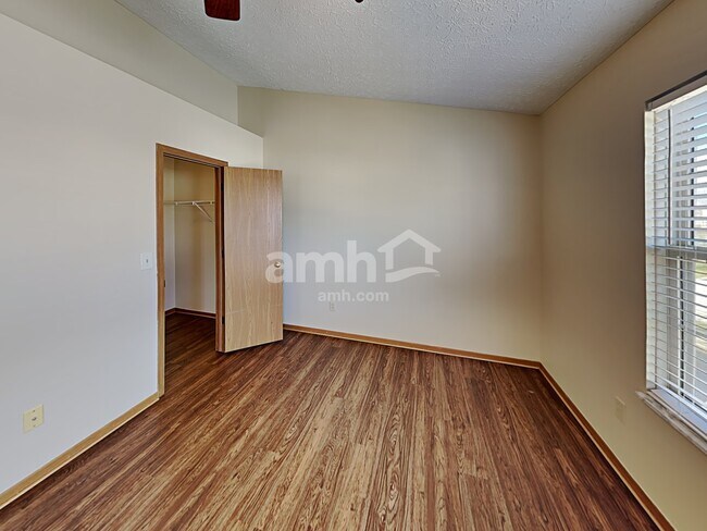 Building Photo - 7303 Havencroft Dr