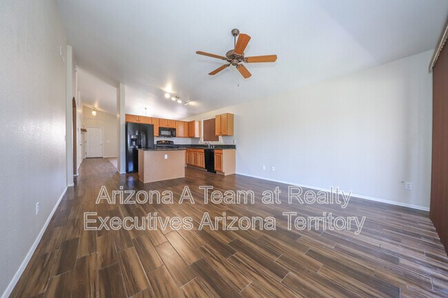 Building Photo - 8070 N Wild Aster Way
