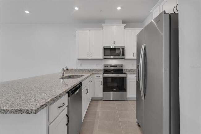 Building Photo - 3239 Gardenia Reserve St