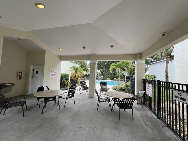 Building Photo - 3506 High Hampton Cir