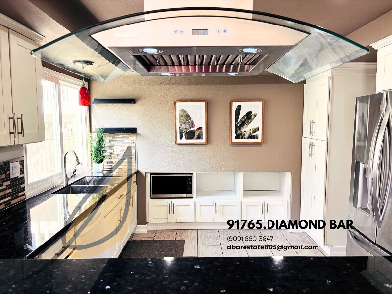 Building Photo - 805 Golden Prados Dr