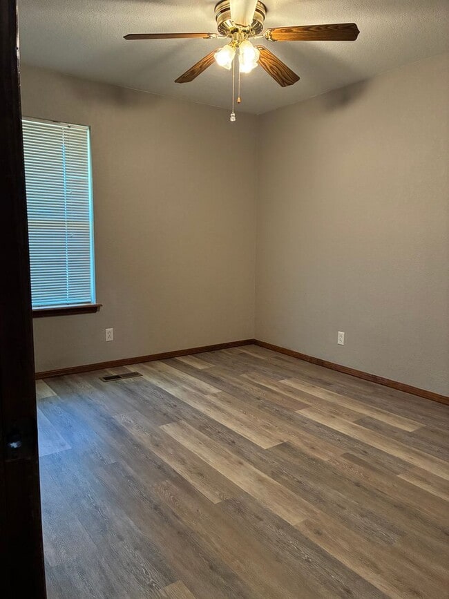 Building Photo - 4402 Briar Creek Rd