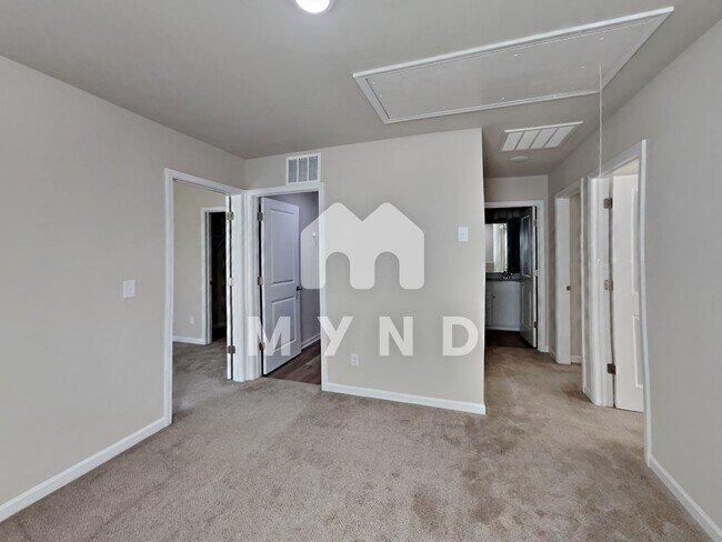 Building Photo - 5617 Newton Creek Dr