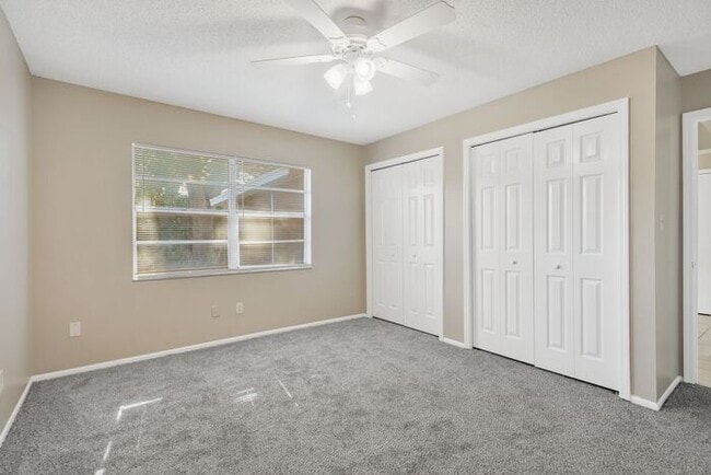 Building Photo - 3Br 2BA Home in Brandon, FL - New Paint and Carpet