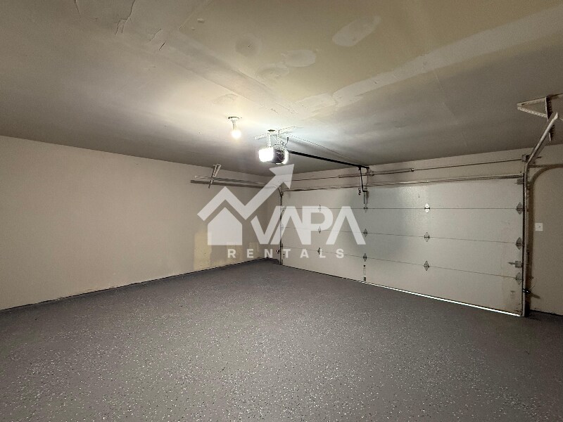 Building Photo - 6111 Feather Crest Ln