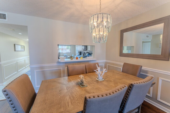 Building Photo - 4725 Lucerne Lakes Blvd E