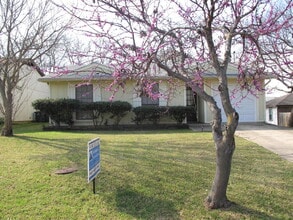 Building Photo - ***Cottage of your Dreams***