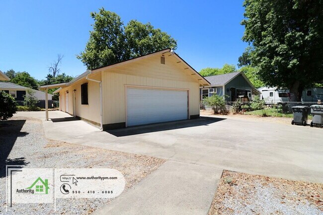 Building Photo - 4465 Red Bluff St