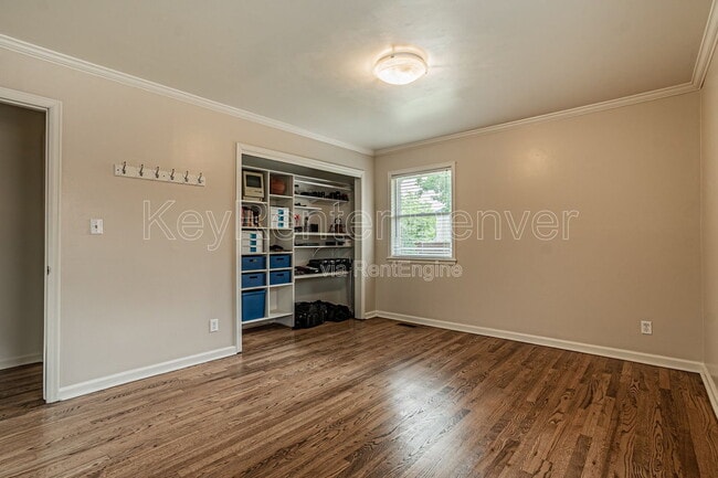 Building Photo - 1070 S Elmira St