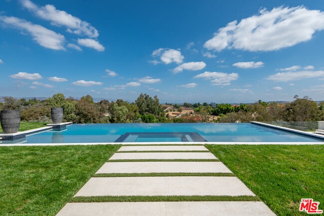 Building Photo - 5340 Whitman Rd