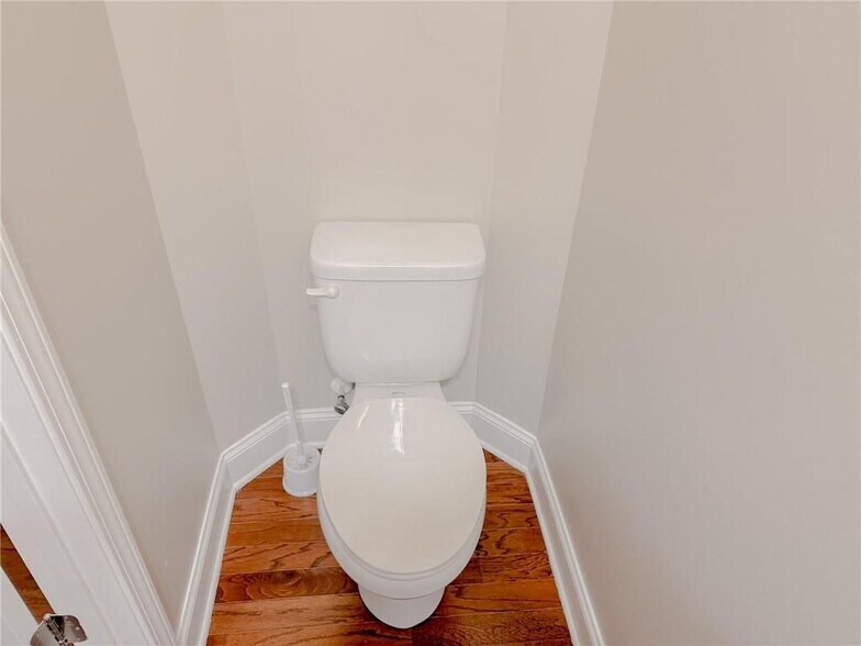 Building Photo - 786 Garbrooke Dr