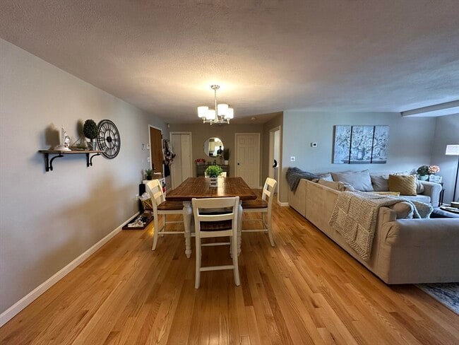 Building Photo - 39 Parlin St