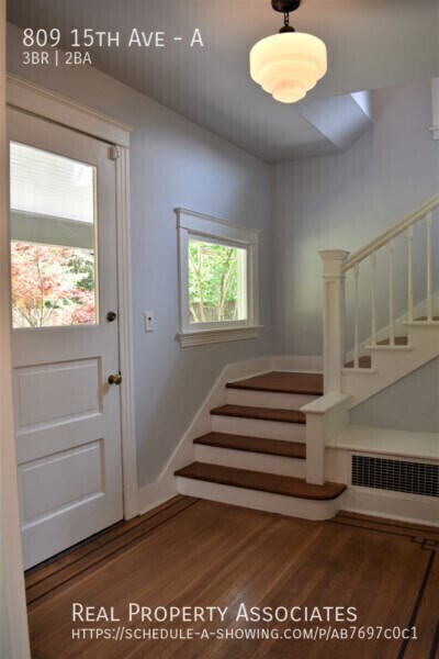 Building Photo - 809 15th Ave