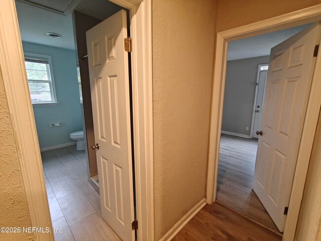 Building Photo - 1447 Lawrence Pl