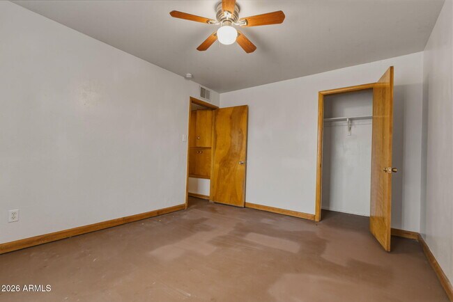 Building Photo - 3636 W Keim Dr