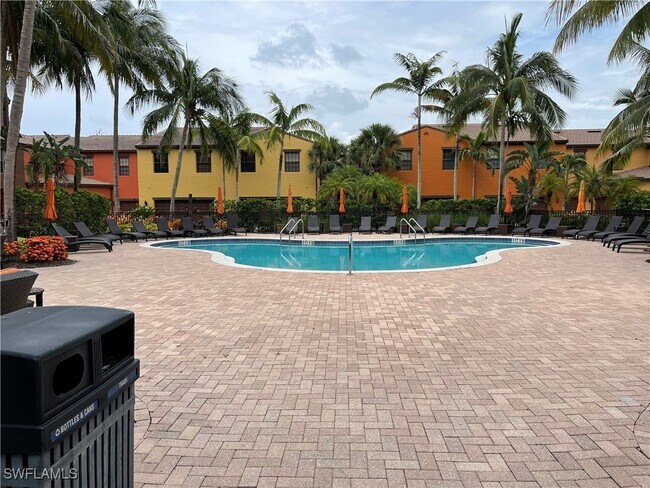 Building Photo - 9081 Albion Ln S