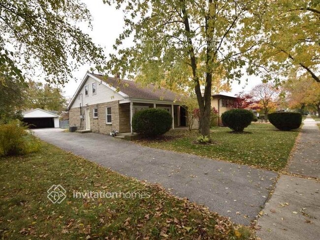 Building Photo - 9141 Menard Ave