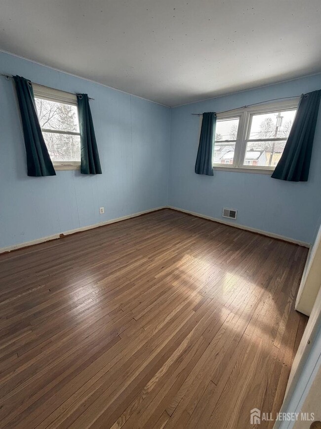 Building Photo - 16 Barnett Rd