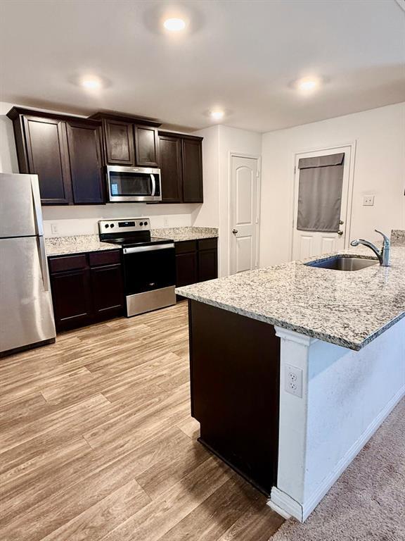 Building Photo - 509 Riverdale Dr