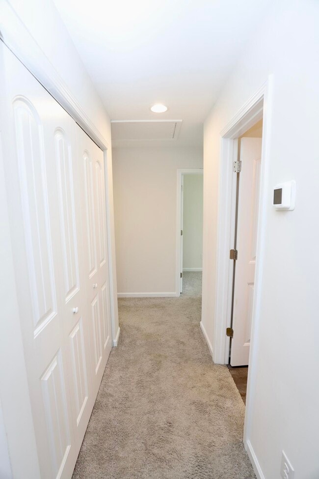 Building Photo - 1854 Gabriel Ln