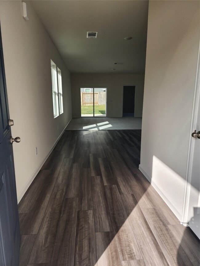 Building Photo - 31306 Gayle Prairie Oaks St