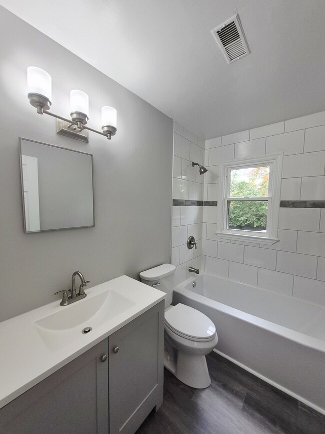 Building Photo - 97 Waterview Dr