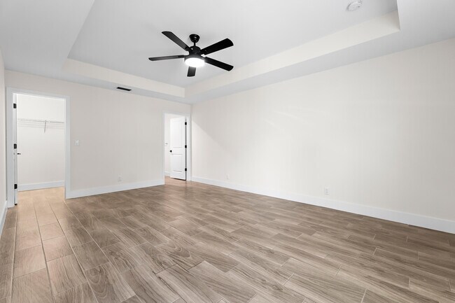 Building Photo - 3003 SE Fairmont St