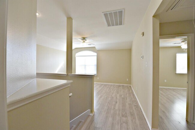 Building Photo - 14412 Ballycastle Trail