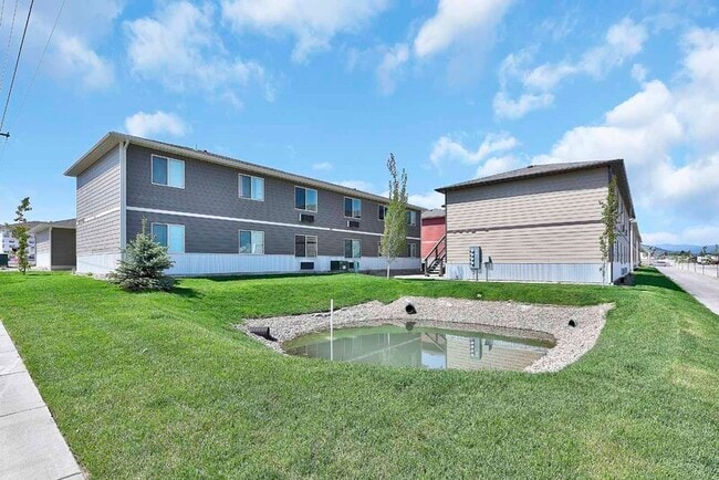 Building Photo - 950 Gibbon St