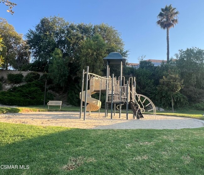 Building Photo - 1735 Orinda Ct