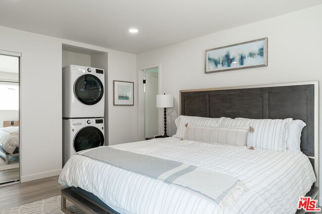 Building Photo - 329 Rosemont St