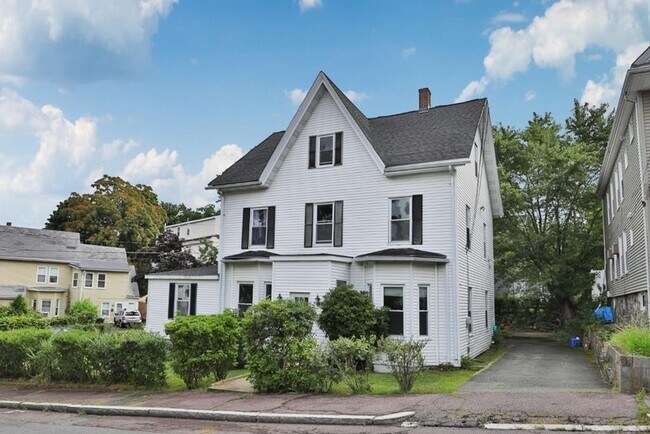 Building Photo - 39-41 Baker St. Unit 41